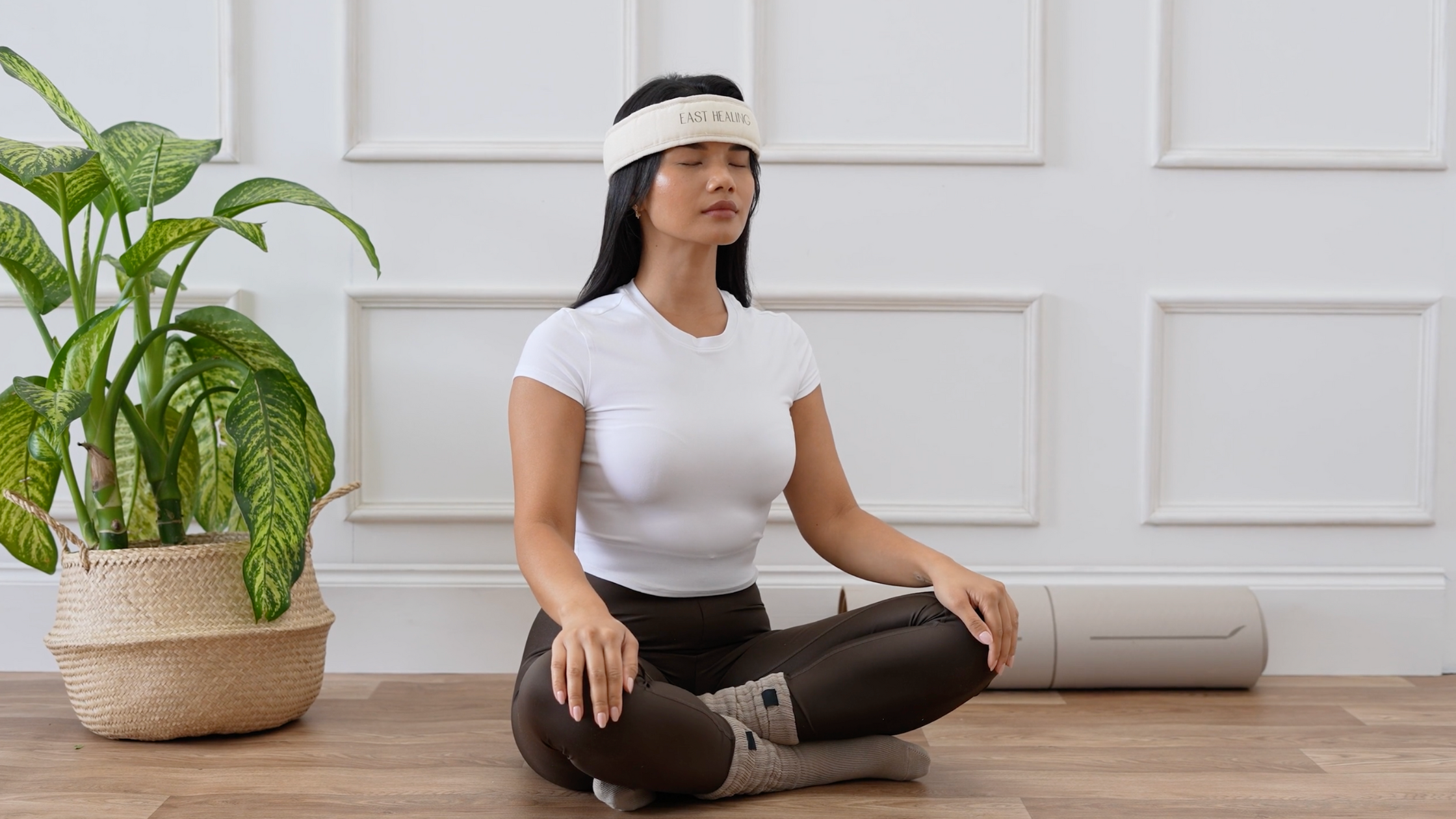 Acupressure Headbands: A Natural Way to Relieve Tension and Enhance Well-Being image